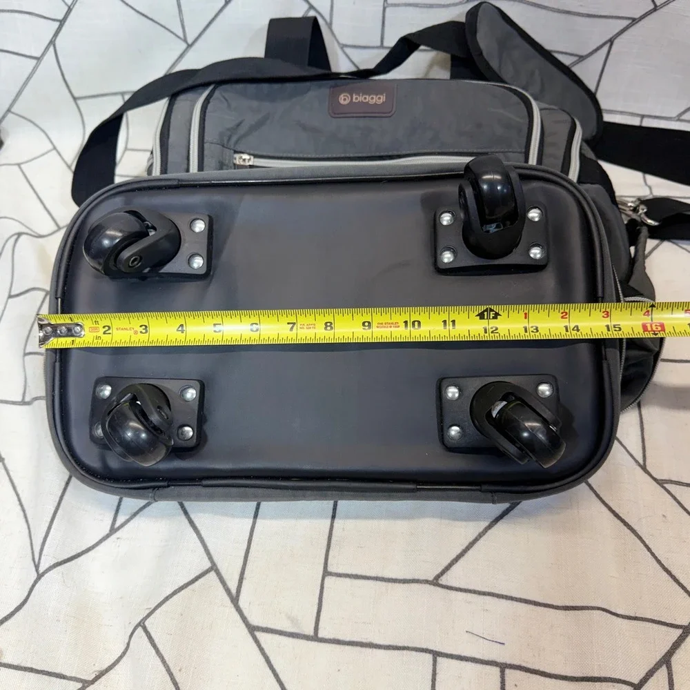 Biaggi Zipsak‎ Boost Expandable Rolling Duffel Bag OS Gray Foldable Spinner NWT